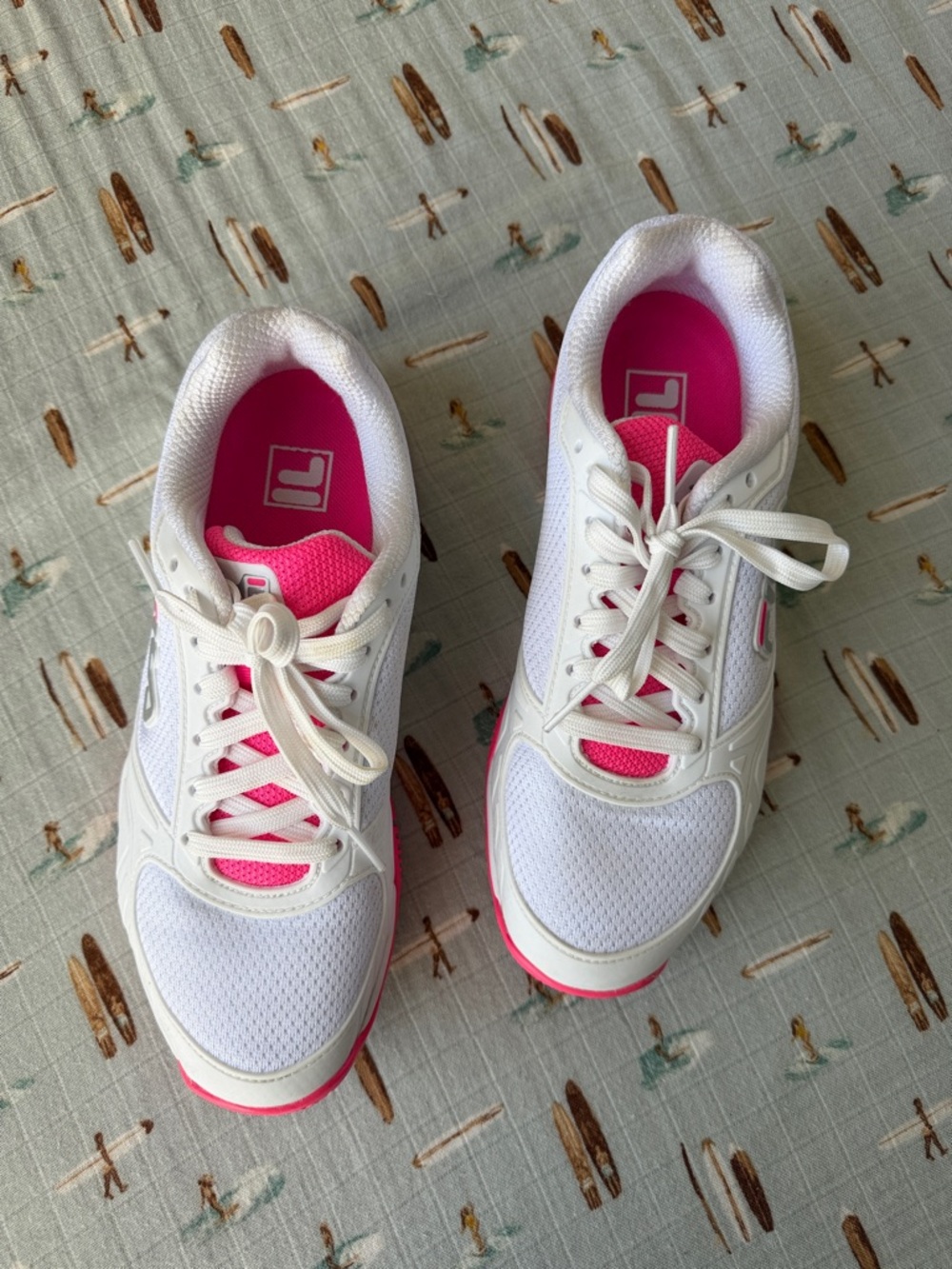 Fila Women's White and Hot Pink Athletic Pickleball Sneakers EUC